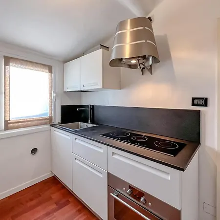 Bel Quadrilocale Con Terrazza Nel Centro Storico Appartement Varazze