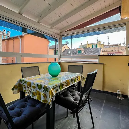 Bel Quadrilocale Con Terrazza Nel Centro Storico 公寓