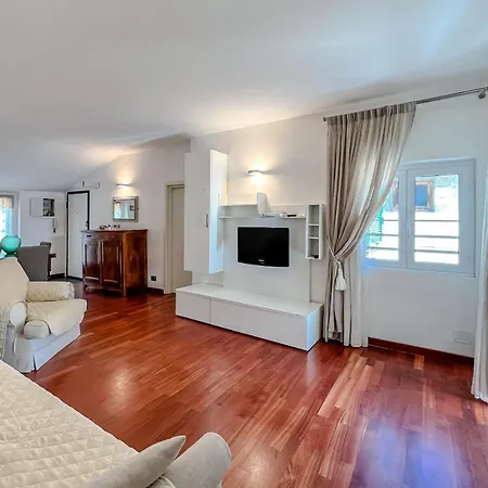 Bel Quadrilocale Con Terrazza Nel Centro Storico Apartament Varazze